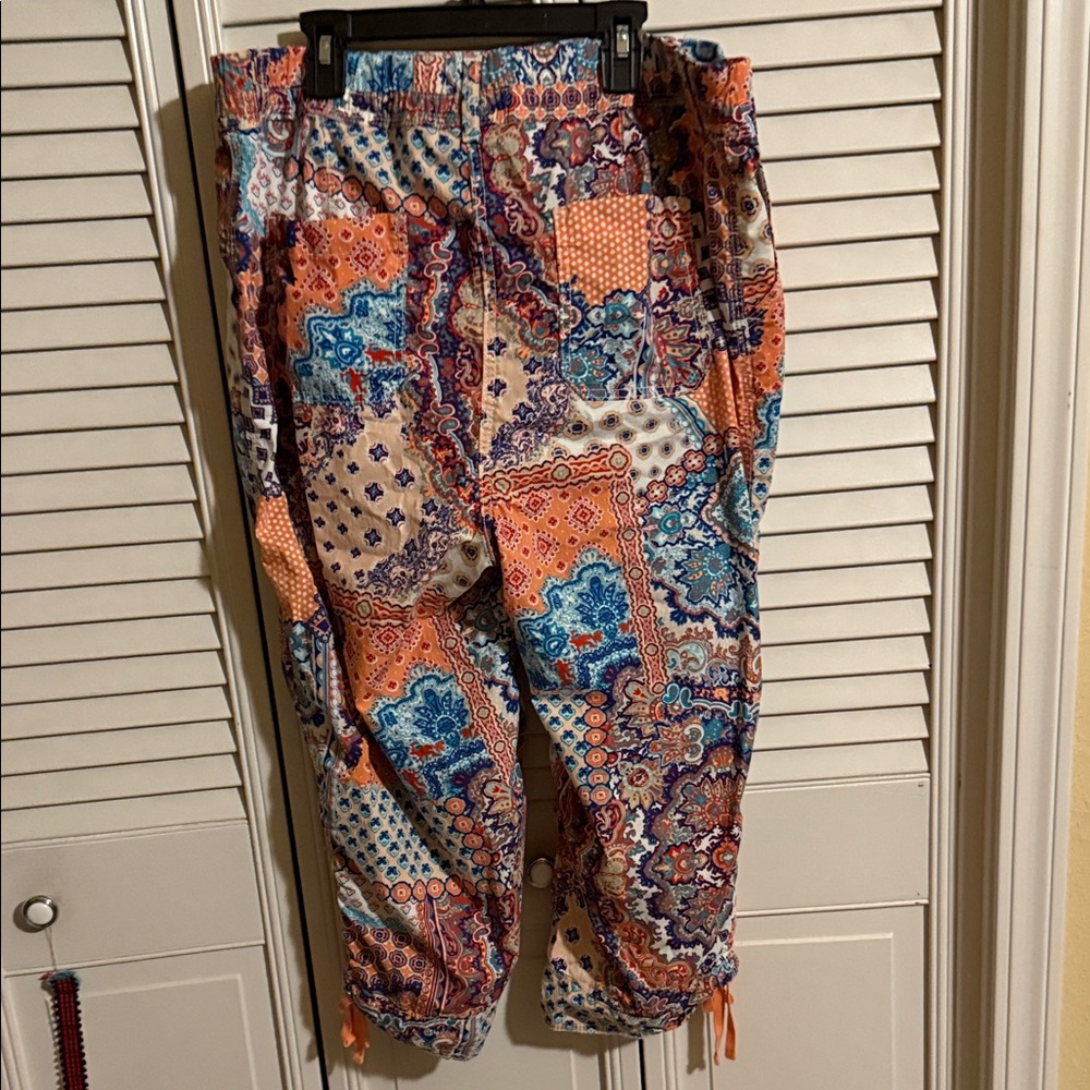 Chico's Multicolor Patterned Capris - image 6